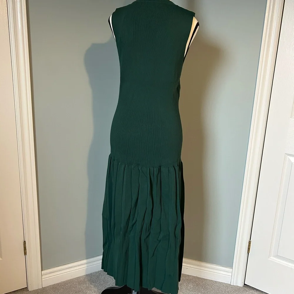 🔥🆕🔥 Anikhe Midi Luxe Sleeveless Dress - Green - Size XL - Picture 3 of 8